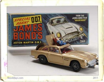 corgi james-bond-aston-martin.jpg