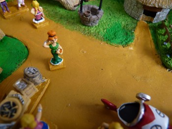 Village Astérix miniature 388 Envoi 58 le placement de Mme Agecanonix.jpg