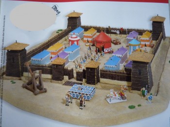 Village Astérix miniature 404 Présentation du camp romain.jpg