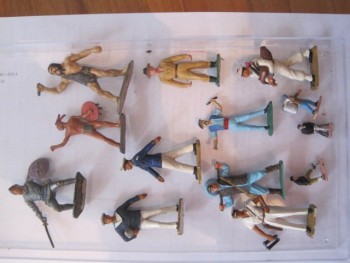 figurines (4).JPG