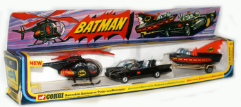 Batmobile Batboat batcoptère.png