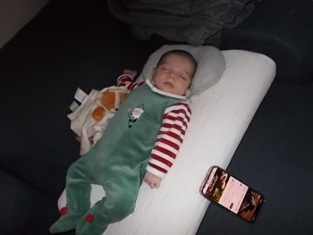 je vous présente Giulian   mon petit-fils